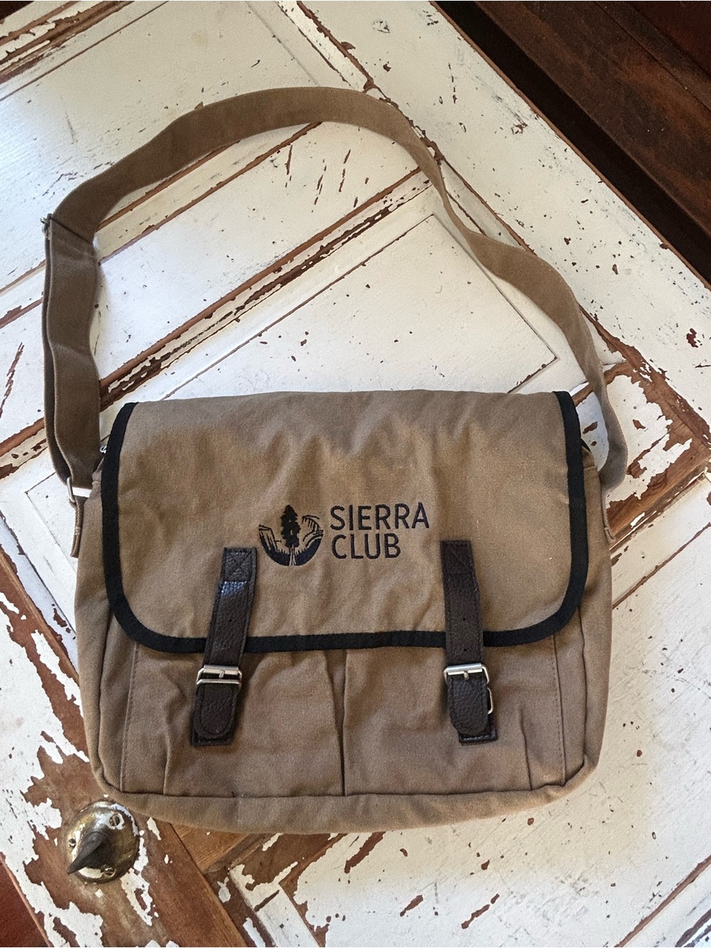 Sierra Club Canvas Shoulder Bag Tan Black Buckles Zipper 5 Pockets